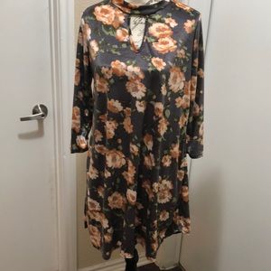 Floral Print Crushed Velvet Sheath Dress